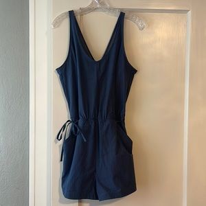 Mountain hardware shorts romper. Size medium.